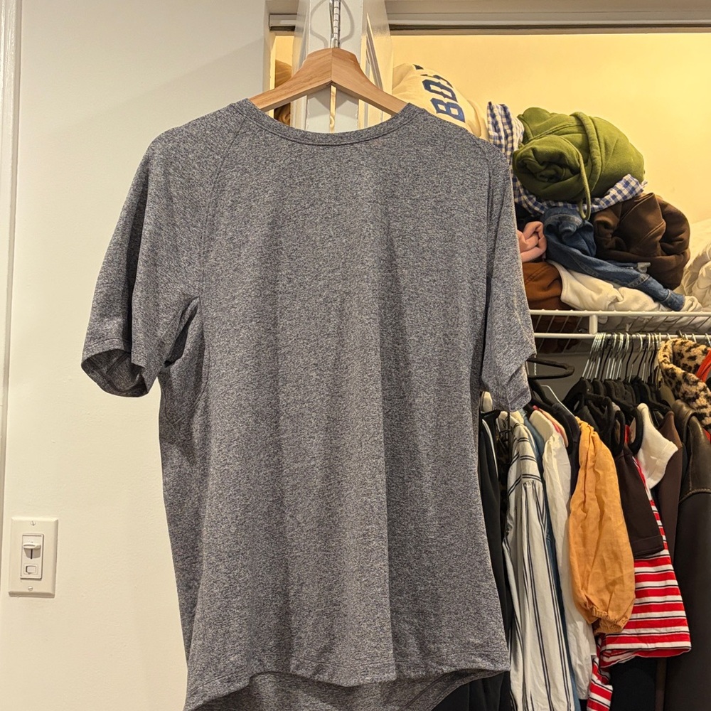 Lulu license to train t shirt